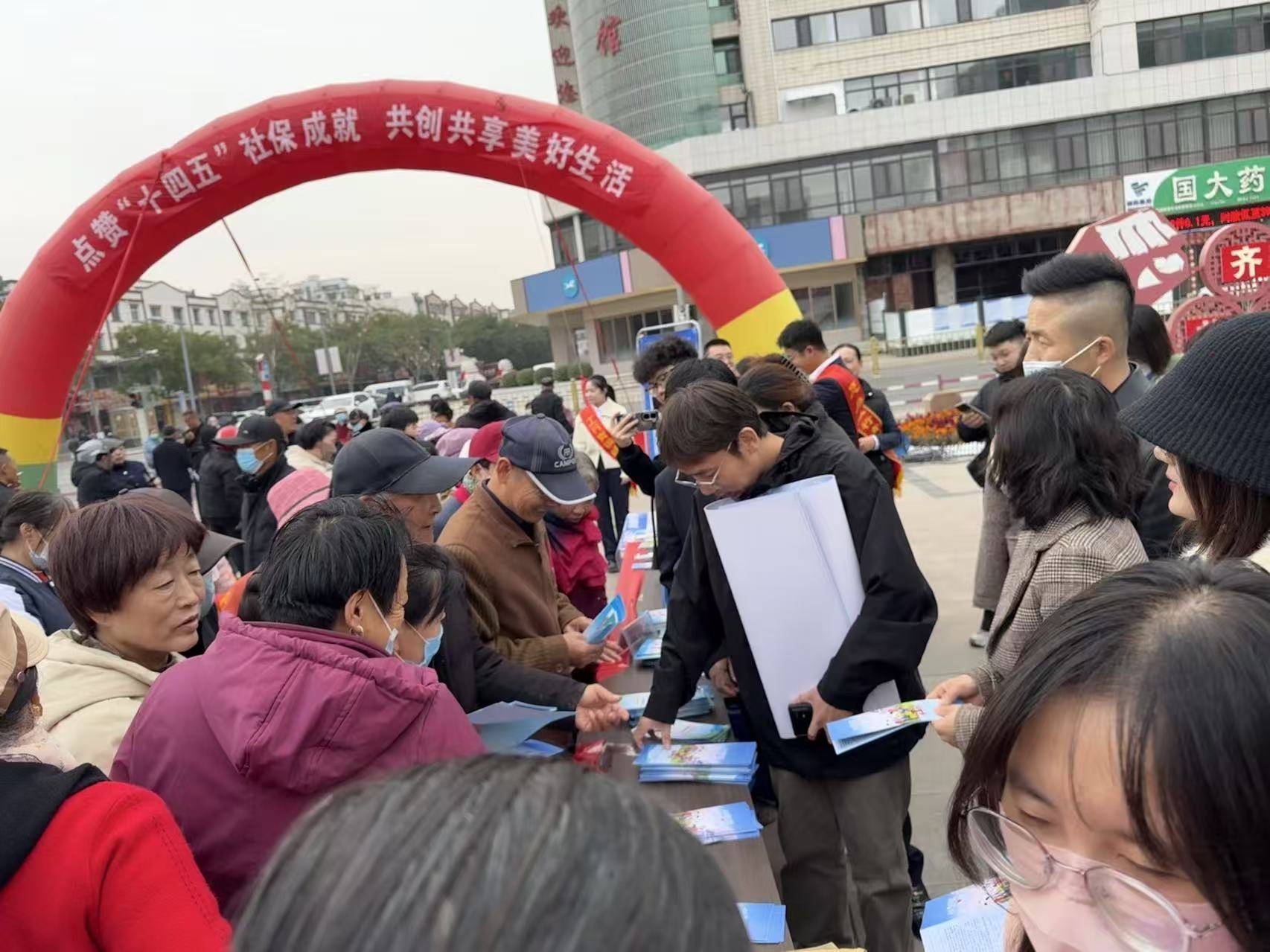 83139b7645fb14013fbbacd7a4fb037e